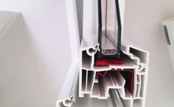 Presjek PVC profila Ideal 4000 sa dvoslojnim staklom